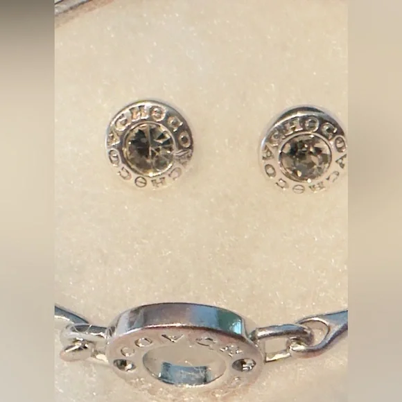 AUTHENTIC COACH F54516 Open Circle Stone Silvertone Stud Earrings,  bangle - Picture 4 of 10